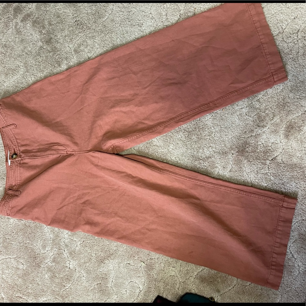 Trendy wide leg salmon pants